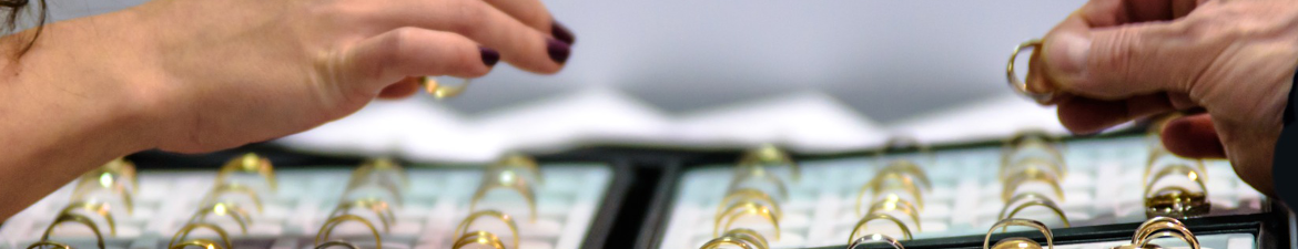 What To Know About Shopping at The Diamond Spot in the Diamond Exchange Building Boston